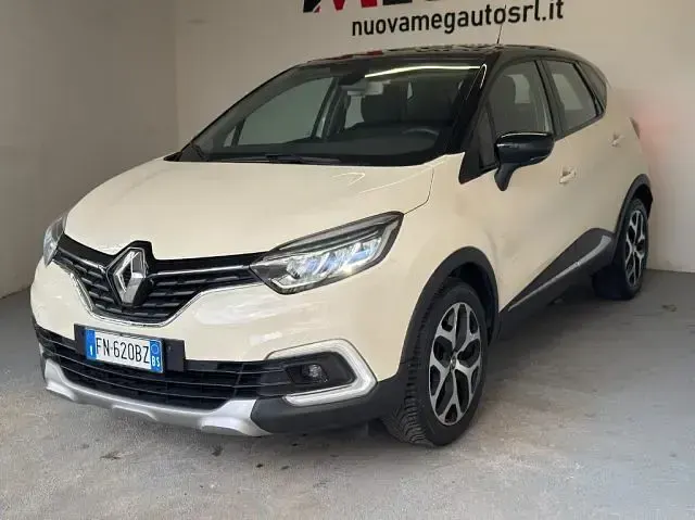 Usata Renault Captur Intens 90 CV (66 kW) 2018 Beige SUV