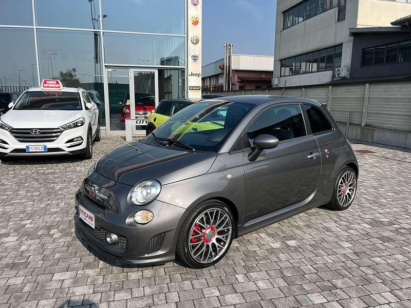 Grigio Usata 2015 Abarth 595 Turismo Due volumi | 15.900 € (Buon prezzo) - Immagine 1/4