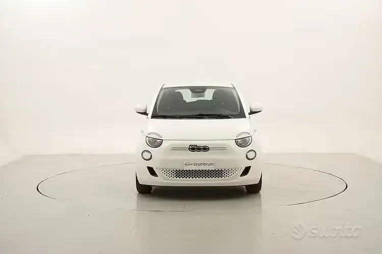 Usata Fiat 500e Action 42 kW (58 CV) 2021 Bianco Utilitaria