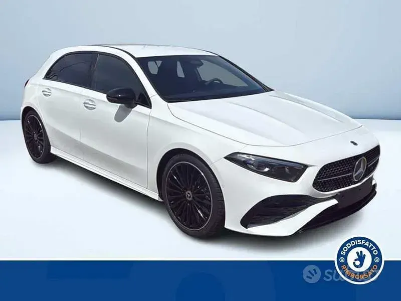Nuova Mercedes A180 Advanced Plus 116 CV (85 kW) 2026 Bianco pastello Berlina