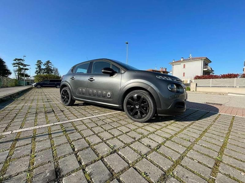 Usata Citroën C3 PureTech 82 CV (60 kW) 2017 Grigio Berlina