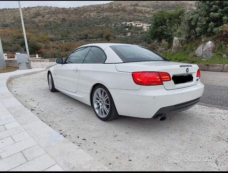 Usata BMW 320 Cabriolet M Sport 204 CV (150 kW) 2010 Bianco Cabrio