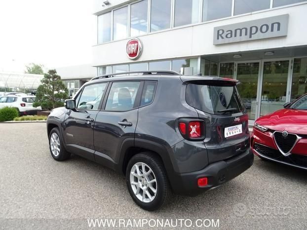 Usata Jeep Renegade Limited 131 CV (96 kW) 2024 Grigio scuro SUV