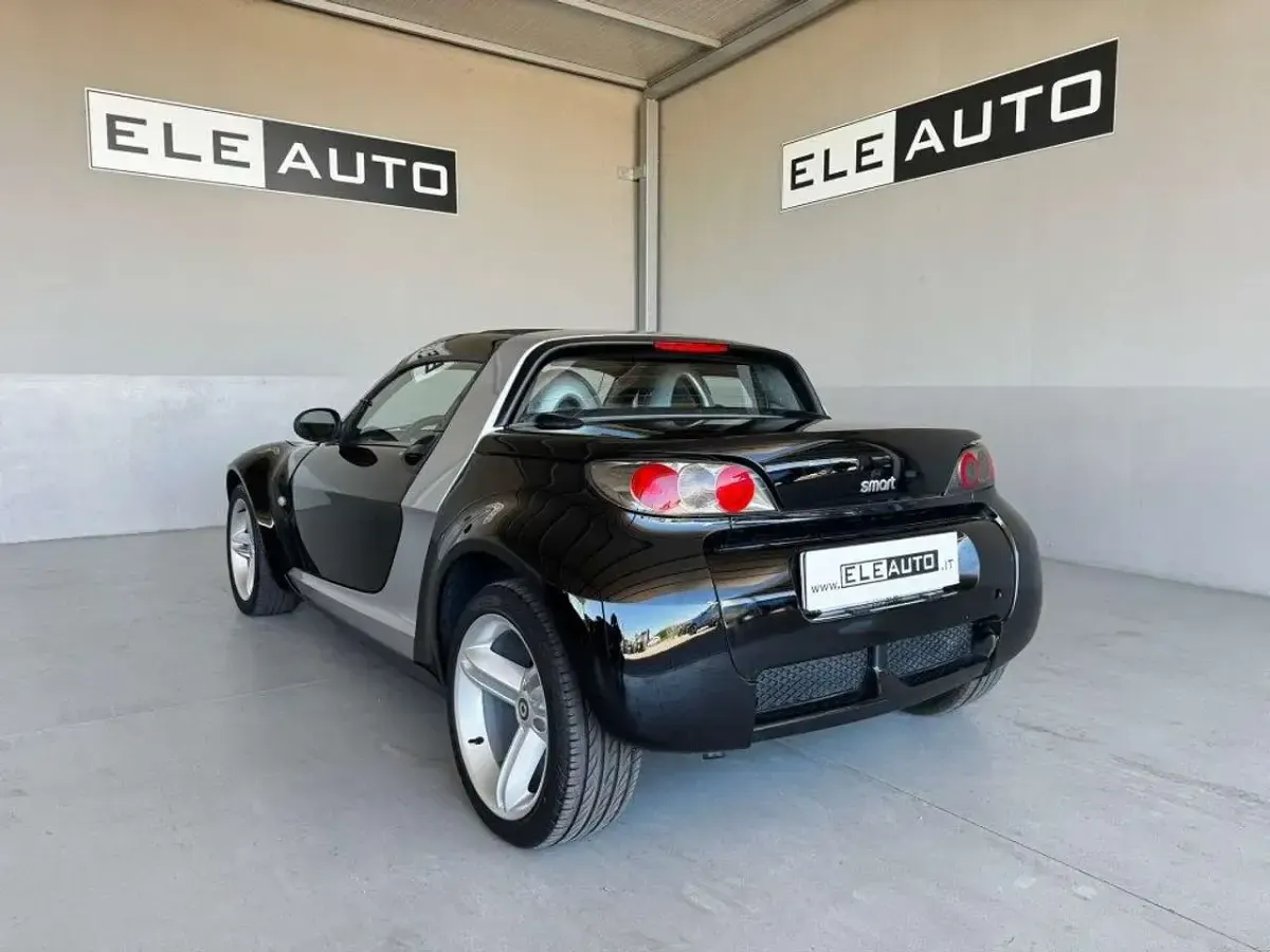 Usata Smart Roadster 82 CV (60 kW) 2003 Nero Cabrio