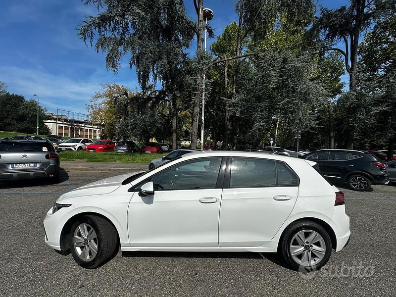 Usata VW Golf VIII Edition 131 CV (96 kW) 2020 Utilitaria