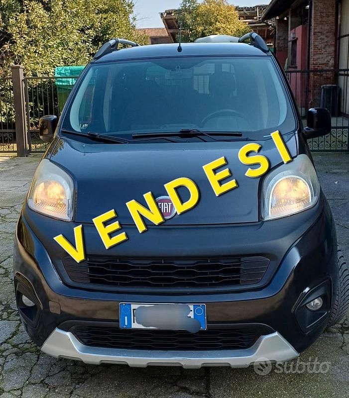 Usata Fiat Qubo Trekking 2017 Blu Monovolume