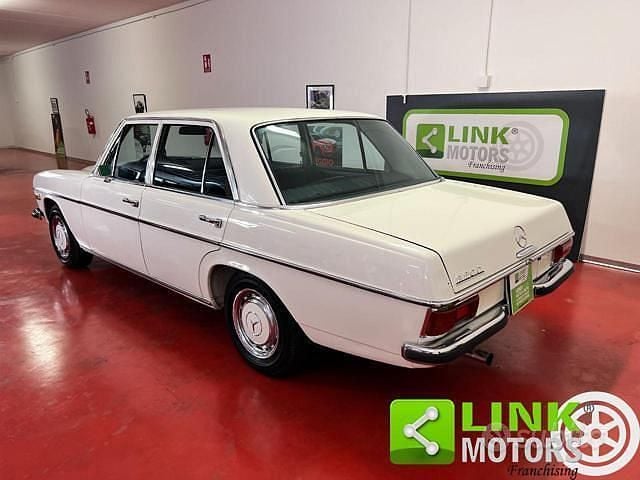 Usata Mercedes W115 1970 Bianco Berlina