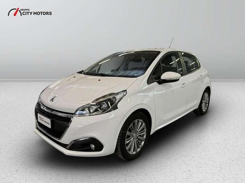 Bianco Usata 2017 Peugeot 208 Allure Due volumi | 8900 € (Buon prezzo) - Immagine 1/4