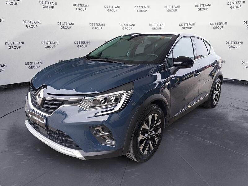 Usata Renault Captur Techno 101 CV (74 kW) 2023 Blu SUV