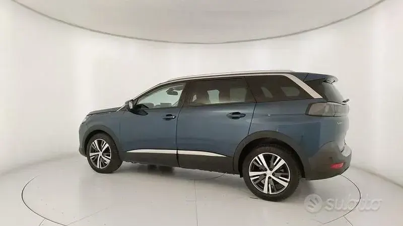 Usata Peugeot 5008 Allure 131 CV (96 kW) 2021 Blu SUV