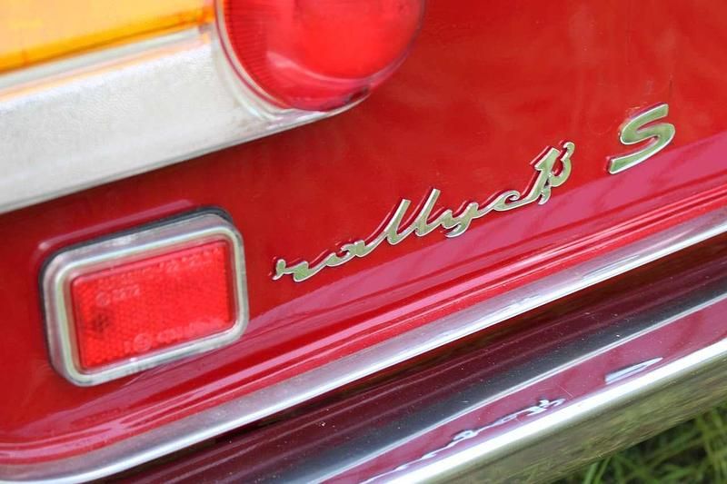 Begagnad Lancia Fulvia S 91 HK (66 kW) 1969 Röd Halvkombi