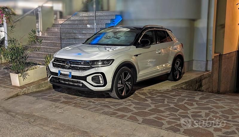 Usata VW T-Roc 150 CV (110 kW) 2024 SUV