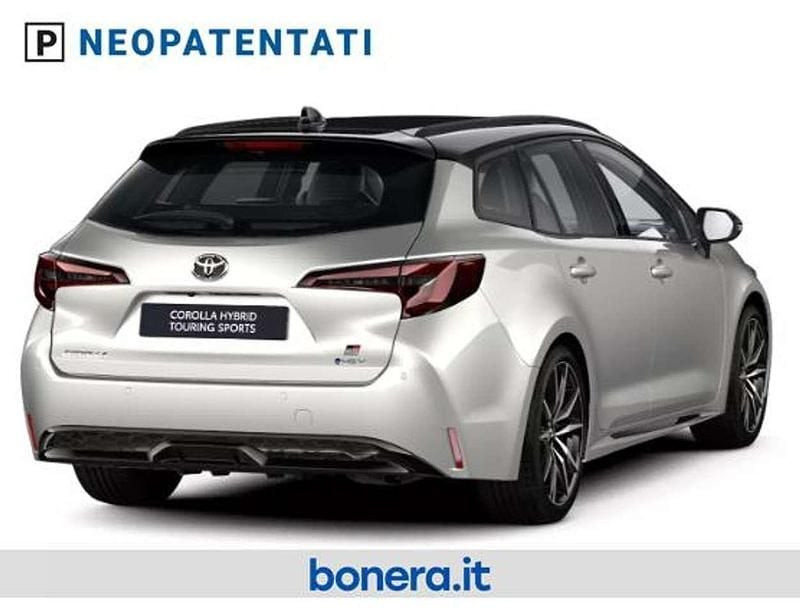 Nuova Toyota Corolla Sport 178 CV (130 kW) 2026 Precious silver/black Station wagon