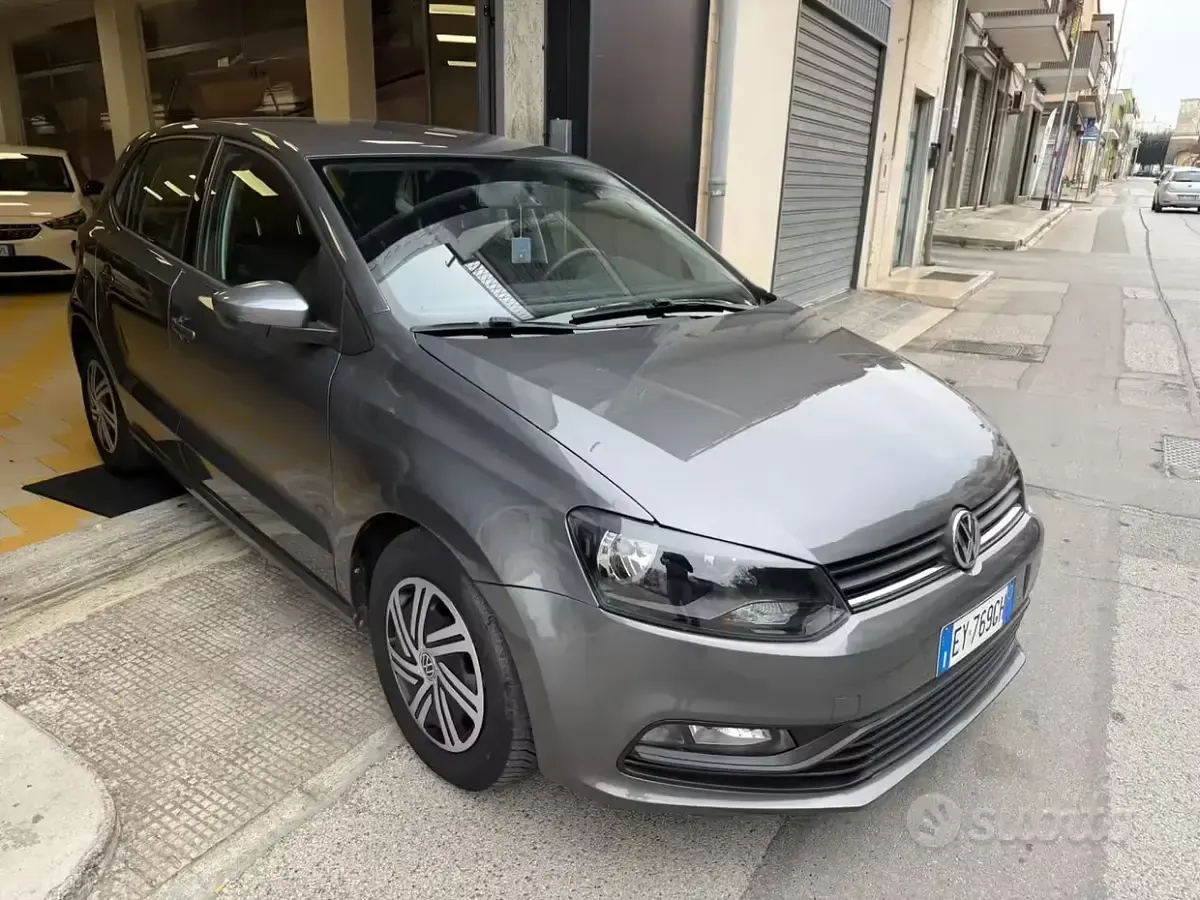 Używany VW Polo 70 KM (51 kW) 2015 Szary Hatchback