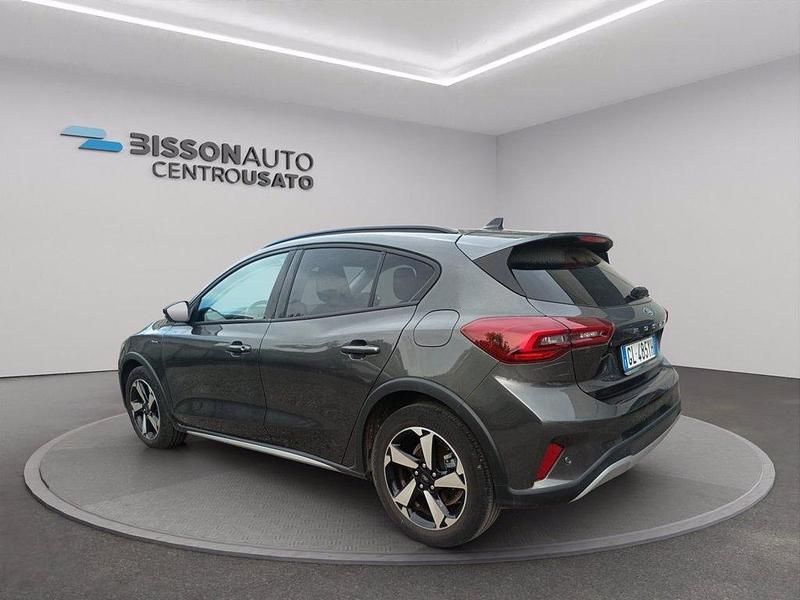 Usata Ford Focus Active 125 CV (91 kW) 2022 Grigio metallizzato Berlina