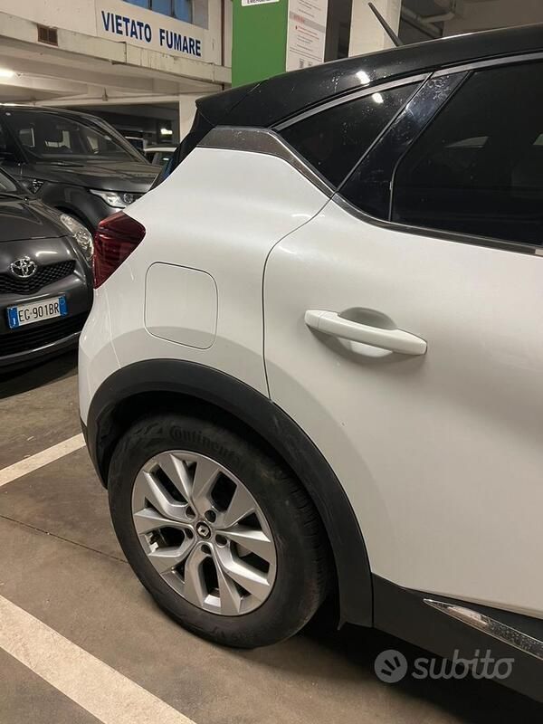 Usata Renault Captur Intens 143 CV (105 kW) 2021 Bianco SUV