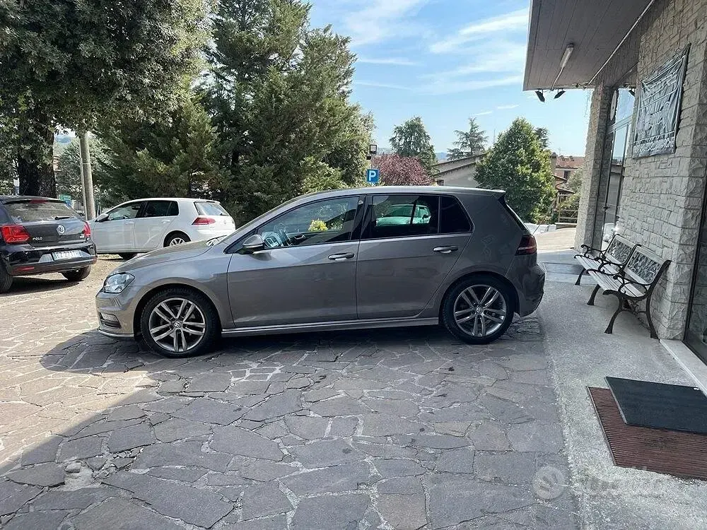 Usata VW Golf VII R-line 150 CV (110 kW) 2015 Grigio Berlina