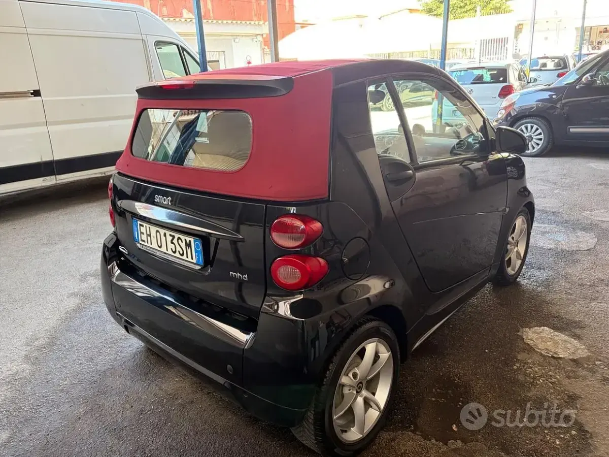 Usata Smart ForTwo Cabrio Pulse 71 CV (52 kW) 2011 Nero Cabrio