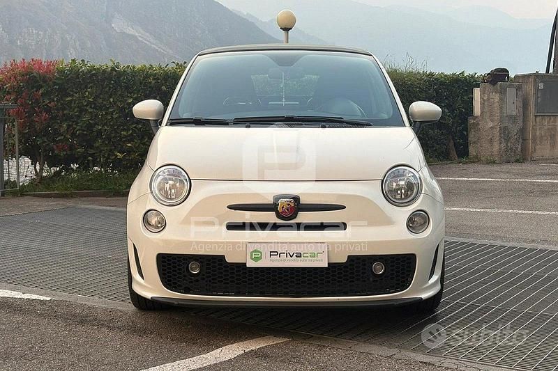 Usata Abarth 500C Custom 140 CV (102 kW) 2015 Bianco Cabrio