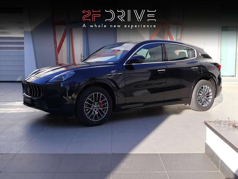 Nero Usata 2024 Maserati Grecale GT SUV | 73.500 € (Molto cara) - Immagine 1/4