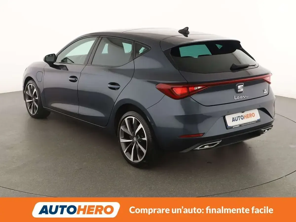 Usata Seat Leon FR 204 CV (150 kW) 2020 Grigio Berlina