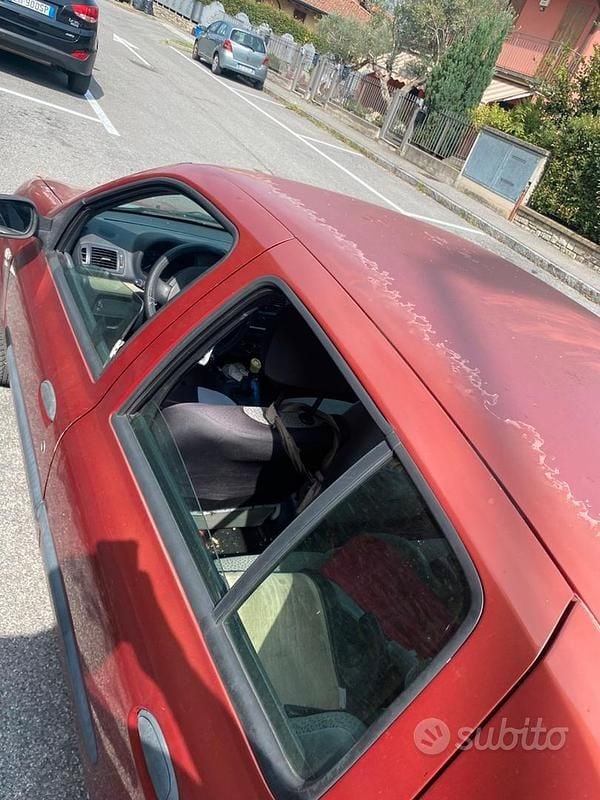 Usata Renault Clio II 75 CV (55 kW) 2005 Utilitaria