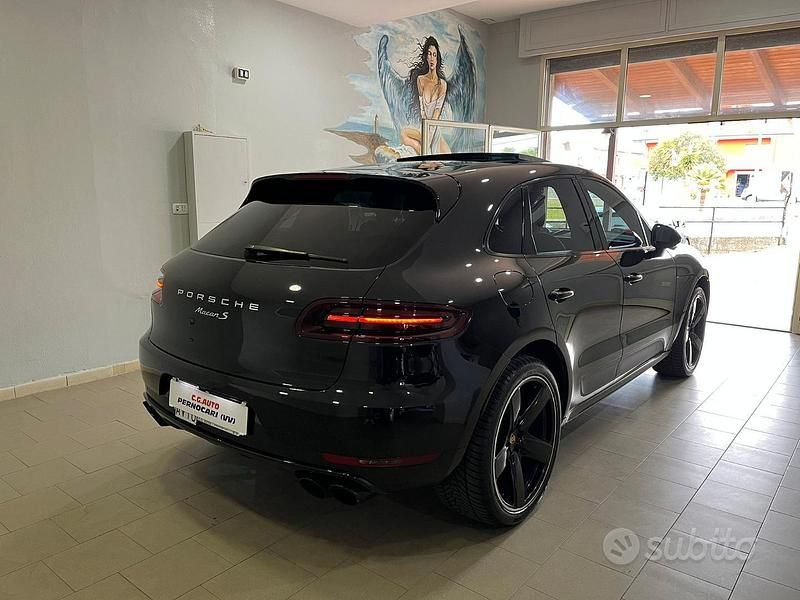 Nero Usata 2015 Porsche Macan S SUV | 32.000 € (Molto cara) - Immagine 1/4