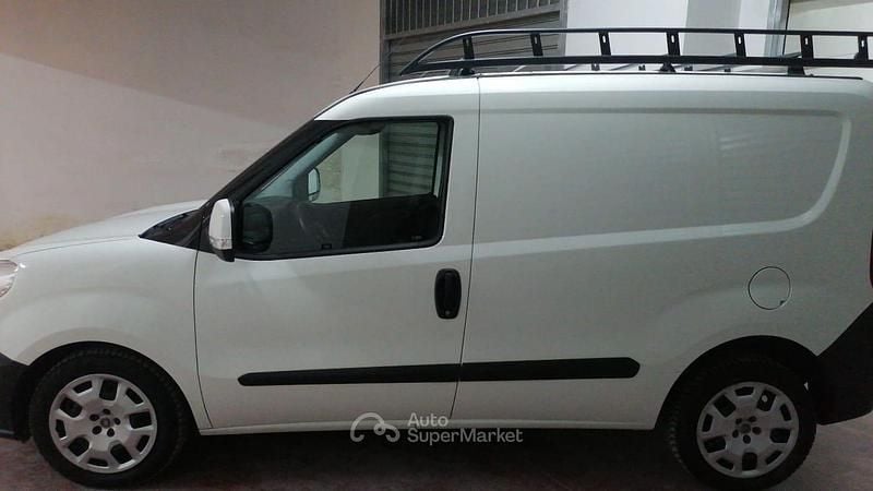 Usata Fiat Doblò 105 CV (77 kW) 2018 Bianco Monovolume