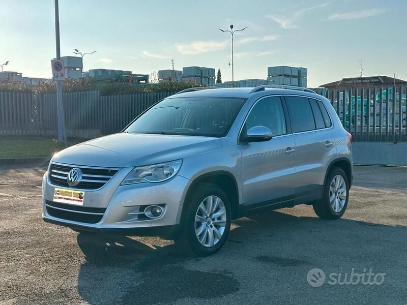 Usata VW Tiguan Sportline 140 CV (102 kW) 2011 Argento SUV