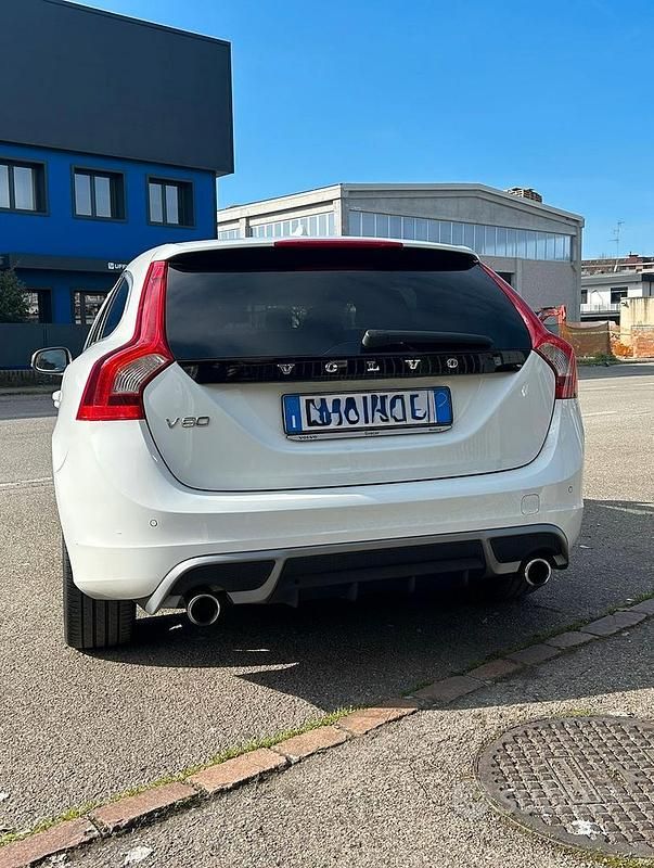 Usata Volvo V60 R-Design 2011 Station wagon