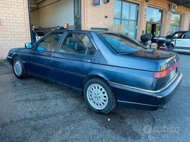 Usata Alfa Romeo 164 201 CV (147 kW) 1996 Blu Berlina