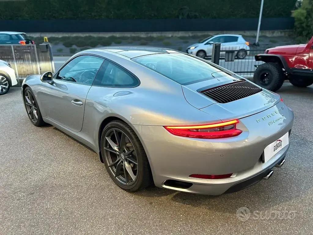 Usata Porsche 911 Carrera S 420 CV (308 kW) 2015 Argento Coupé