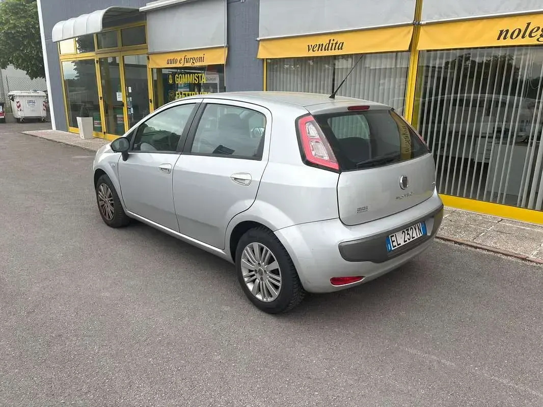 Usata Fiat Punto Evo Active 75 CV (55 kW) 2012 Grigio Utilitaria