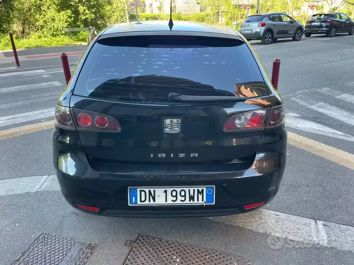 Brugt Seat Ibiza 60 HK (44 kW) 2008 Sort Sedan