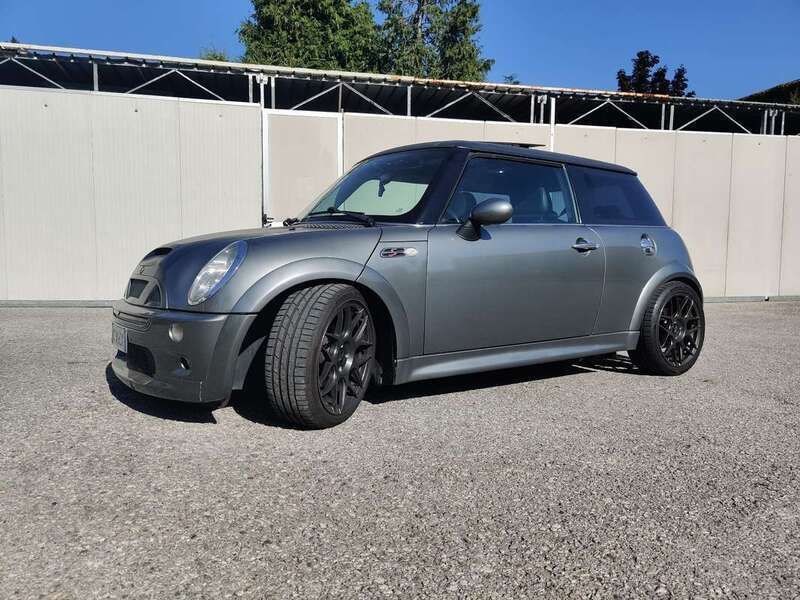 Argento Usata 2002 Mini Cooper S Due volumi | 7000 € (Buon prezzo) - Immagine 1/4