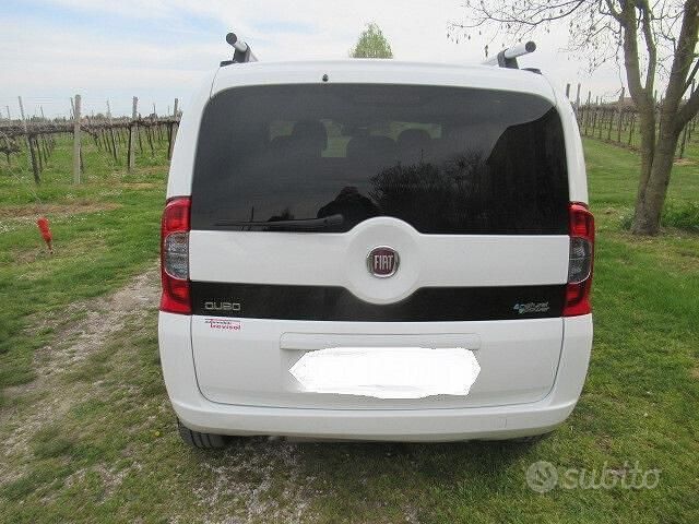 Usata Fiat Qubo Trekking 70 CV (51 kW) 2014 Bianco Monovolume