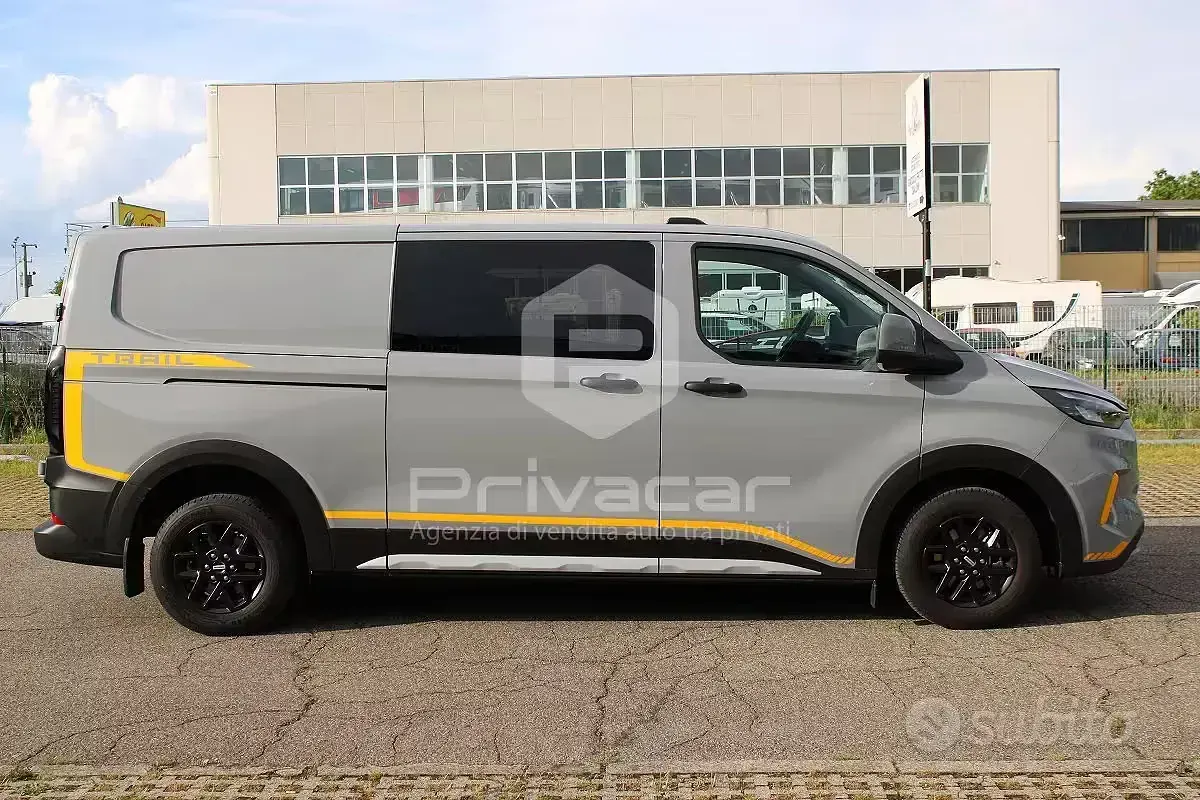 Usata Ford Transit Custom 170 CV (125 kW) 2025 Grigio Berlina