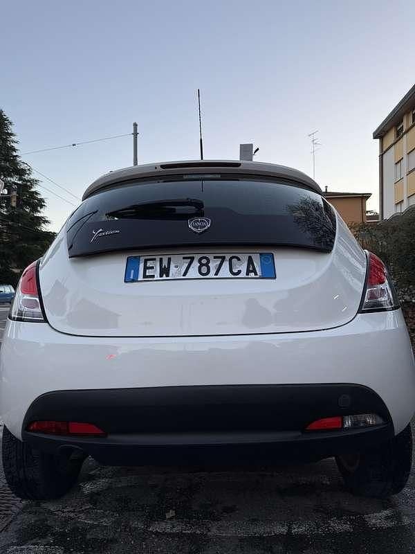 Usata Lancia Ypsilon Silver 80 CV (58 kW) 2014 Utilitaria