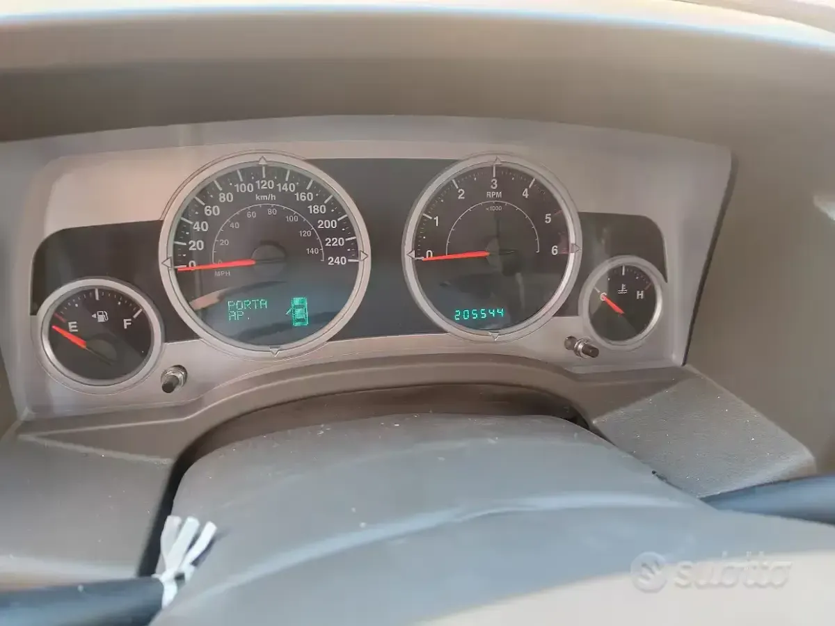 Usata Jeep Compass 140 CV (102 kW) 2008 Nero SUV
