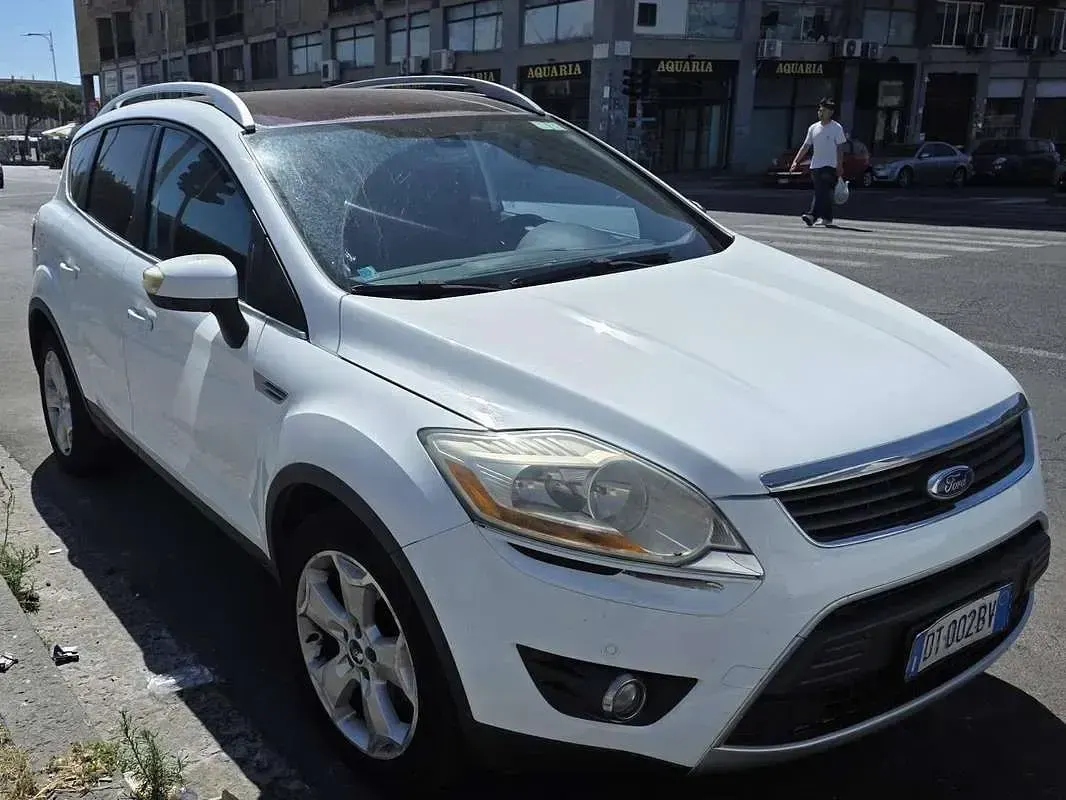 Usata Ford Kuga Titanium 136 CV (100 kW) 2009 Bianco SUV