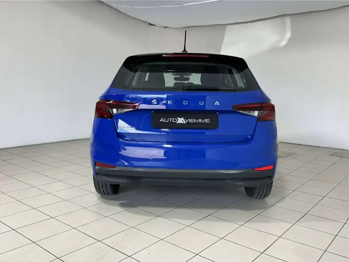 Usata Skoda Fabia Ambition 95 CV (69 kW) 2023 Blu Utilitaria