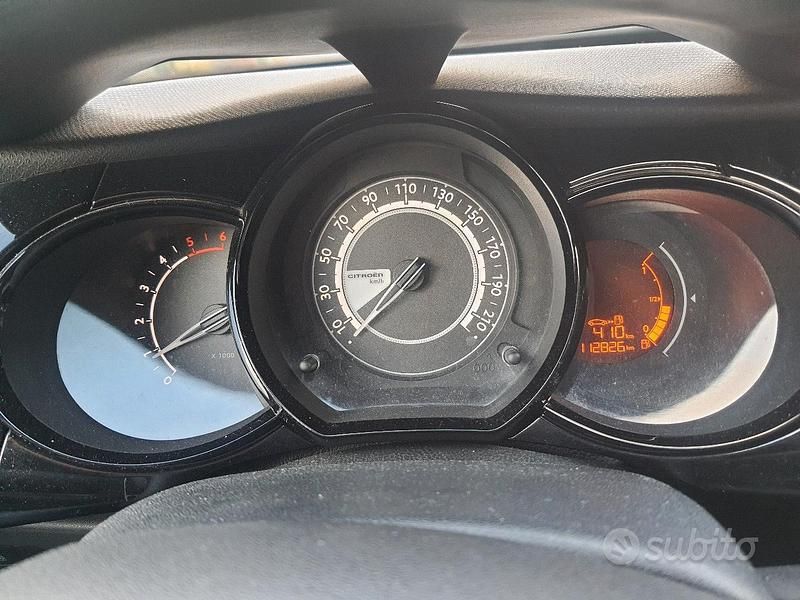 Usata Citroën C3 Exclusive 75 CV (55 kW) 2016 Bianco Berlina
