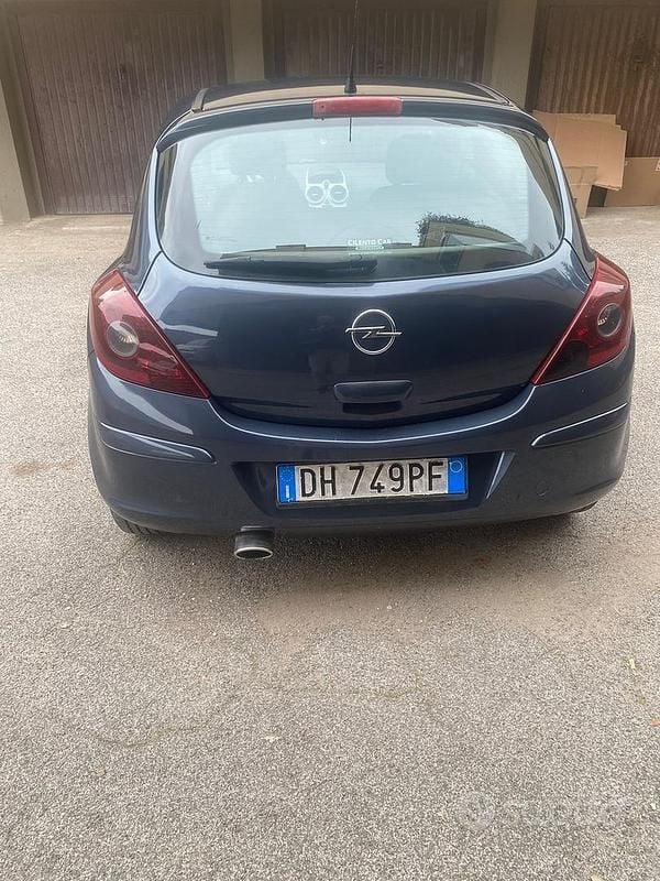 Usata Opel Corsa 80 CV (58 kW) 2007 Utilitaria