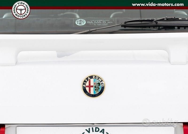 Usata Alfa Romeo 33 Quadrifoglio Verde 118 CV (86 kW) 1988 Bianco Berlina