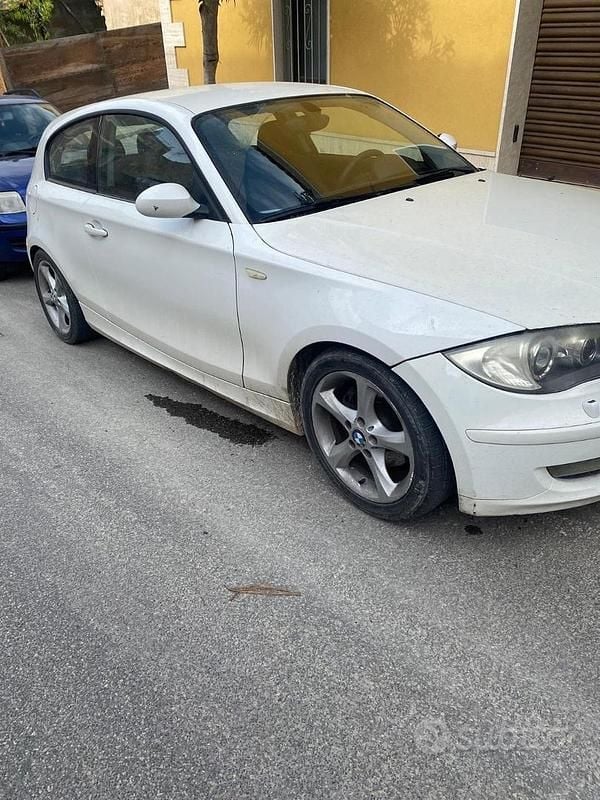 Usata BMW 120 2009 Bianco Utilitaria