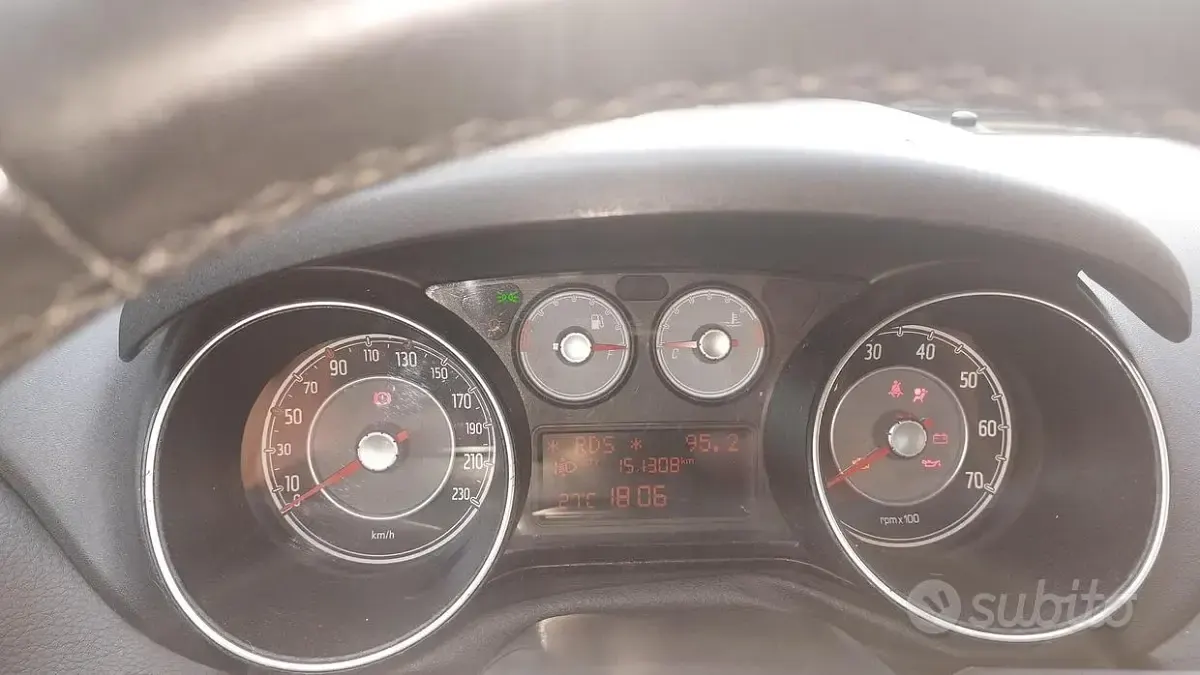 Usata Fiat Punto Evo Emotion 95 CV (69 kW) 2011 Grigio Utilitaria