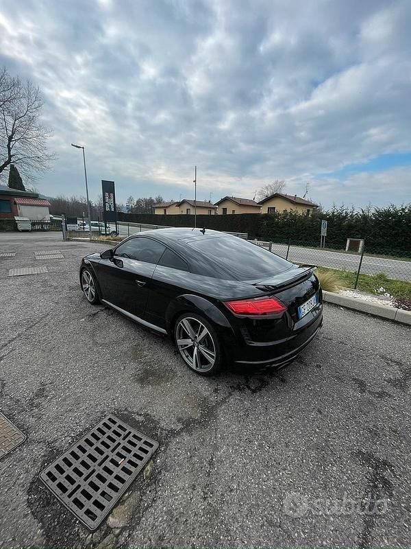 Usata Audi TT Ambiente 245 CV (180 kW) 2019 Nero Coupé
