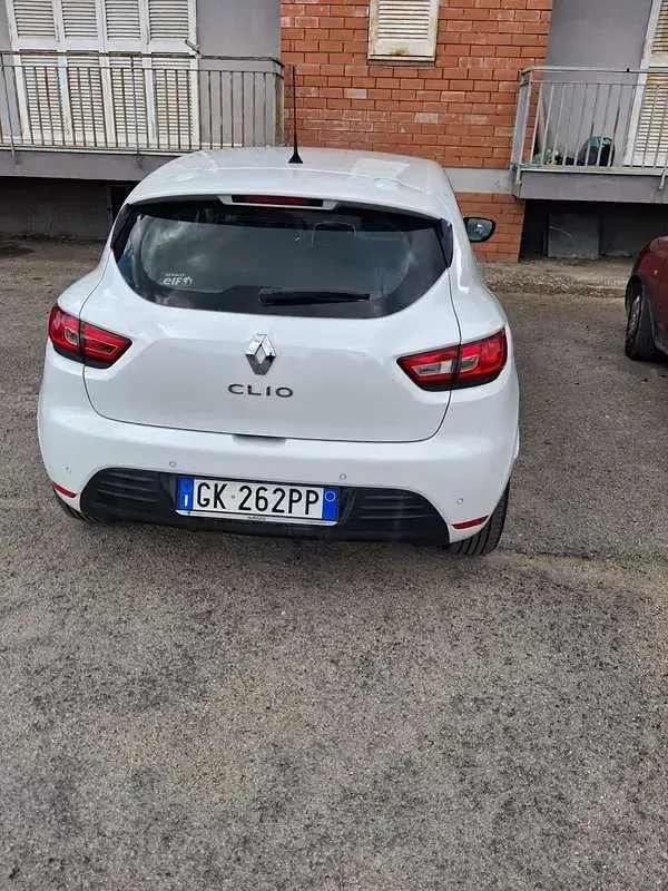 Usata Renault Clio IV Business 75 CV (55 kW) 2019 Berlina