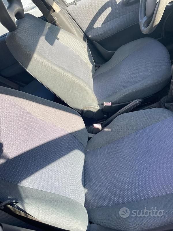 Usata Fiat Punto 60 CV (44 kW) 2004 Grigio Utilitaria