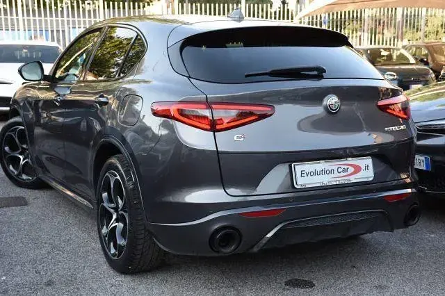 Usata Alfa Romeo Stelvio Veloce 209 CV (153 kW) 2022 Grigio SUV